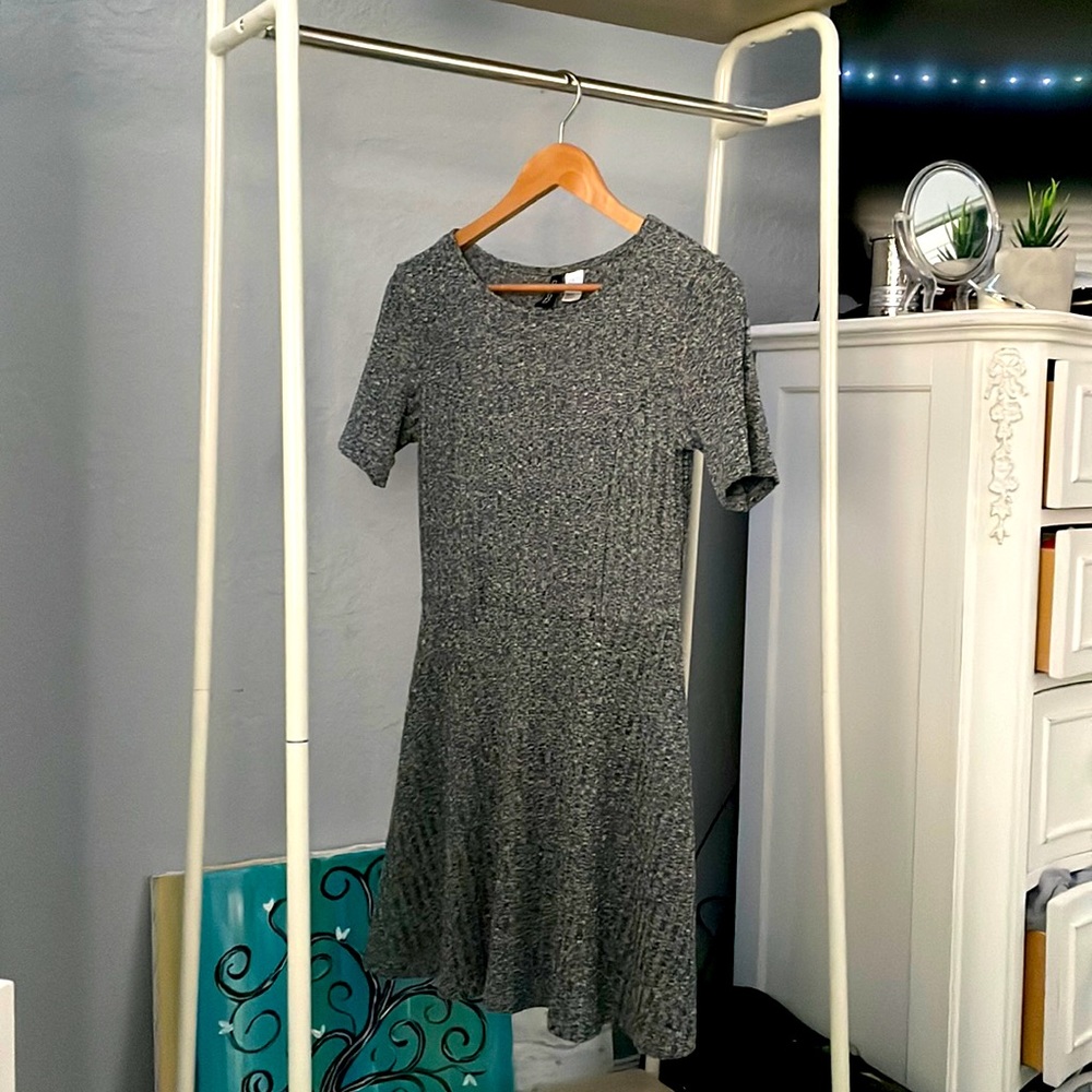 grey knit mini dress * NEVER WORN *